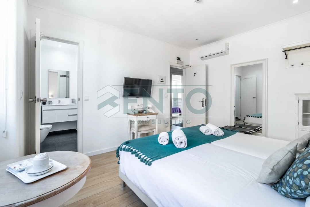 Apartamento T9 para Venda em Santo António Foto 30