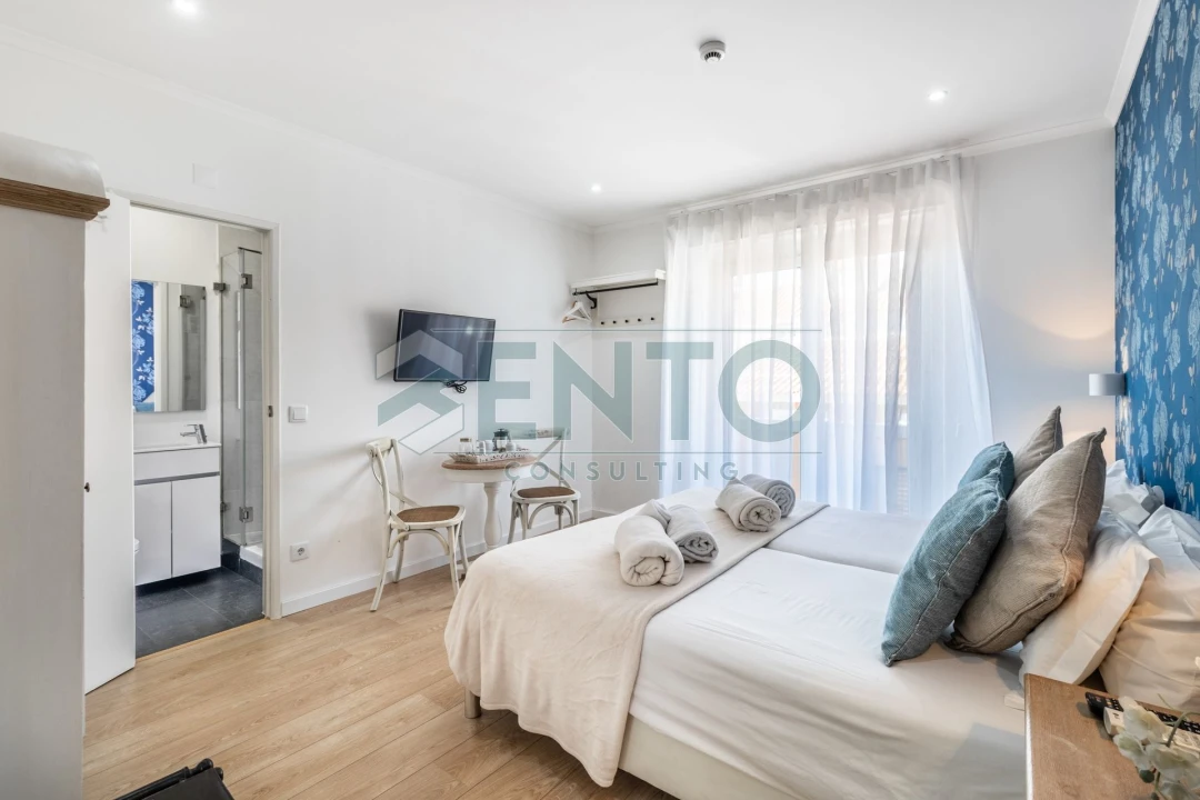 Apartamento T9 para Venda em Santo António Foto 11