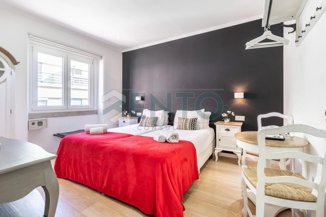 Apartamento T9 para Venda em Santo António Foto 34