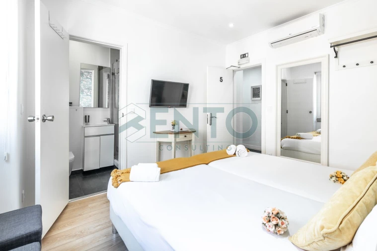 Apartamento T9 para Venda em Santo António Foto 21