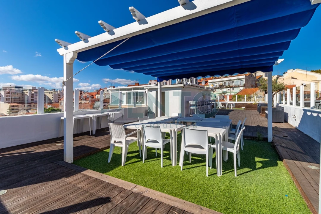 Apartamento T9 para Venda em Santo António Foto 39