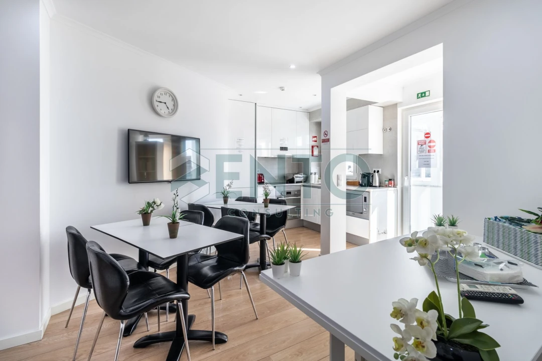 Apartamento T9 para Venda em Santo António Foto 6