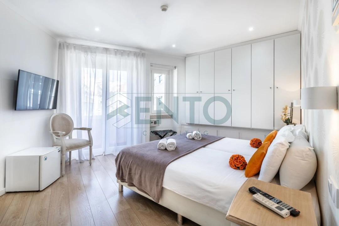 Apartamento T9 para Venda em Santo António Foto 14