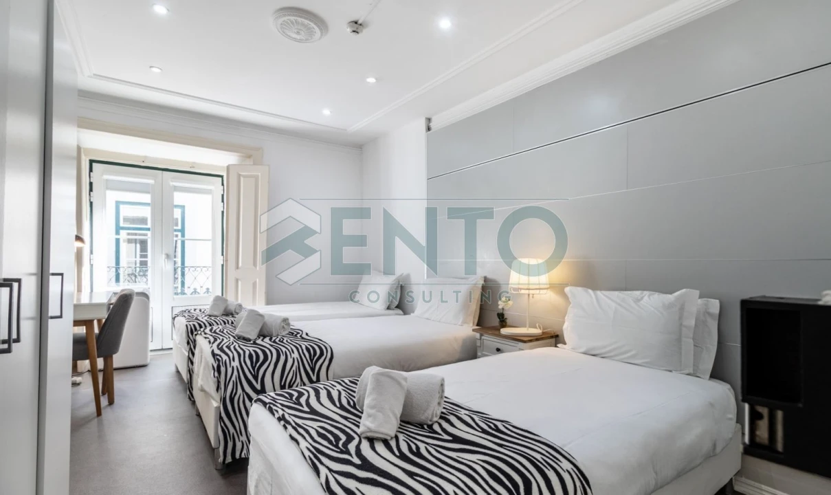 Apartamento T9 para Venda em Misericórdia Foto 2