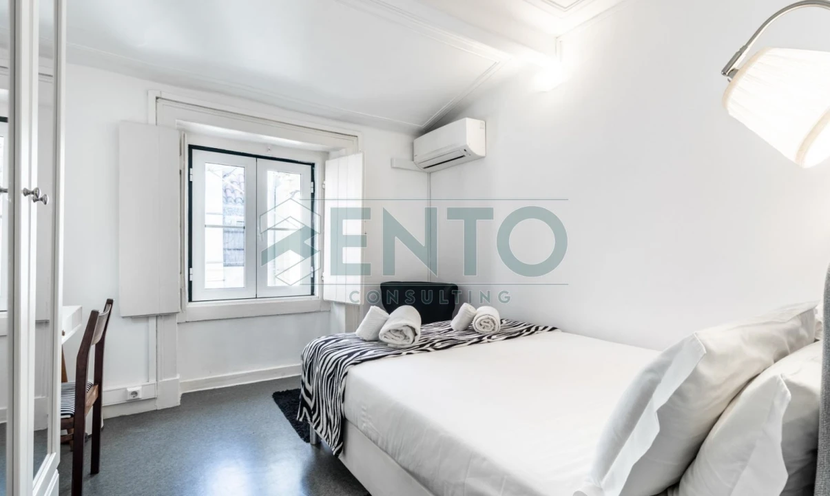 Apartamento T9 para Venda em Misericórdia Foto 12