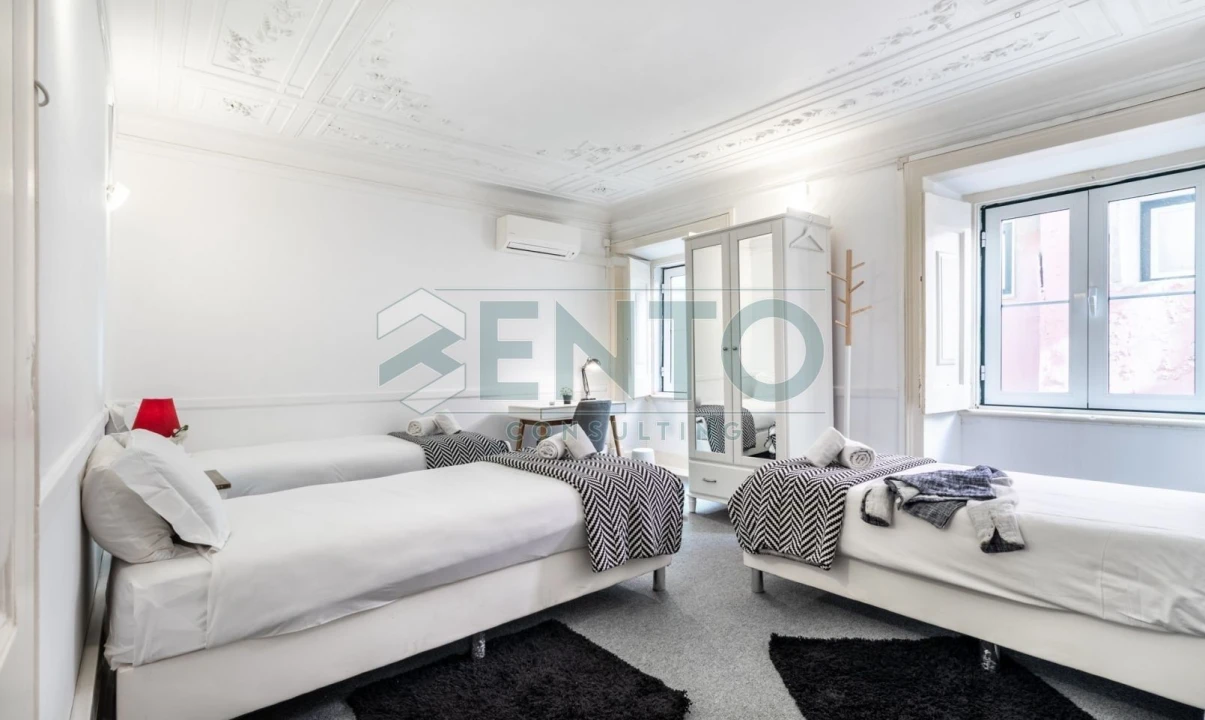 Apartamento T9 para Venda em Misericórdia Foto 3