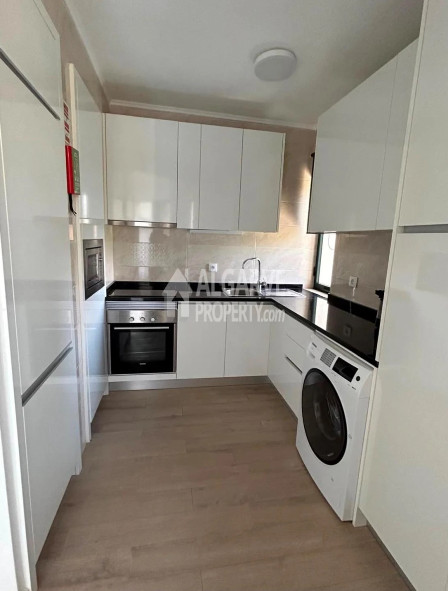 Apartamento T1 para Venda em Quarteira Foto 2