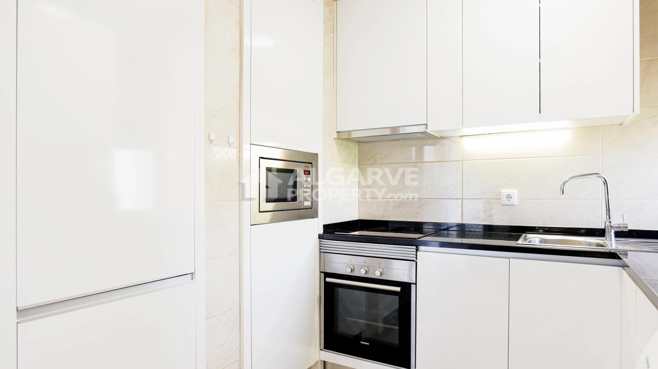 Apartamento T1 para Venda em Quarteira Foto 11