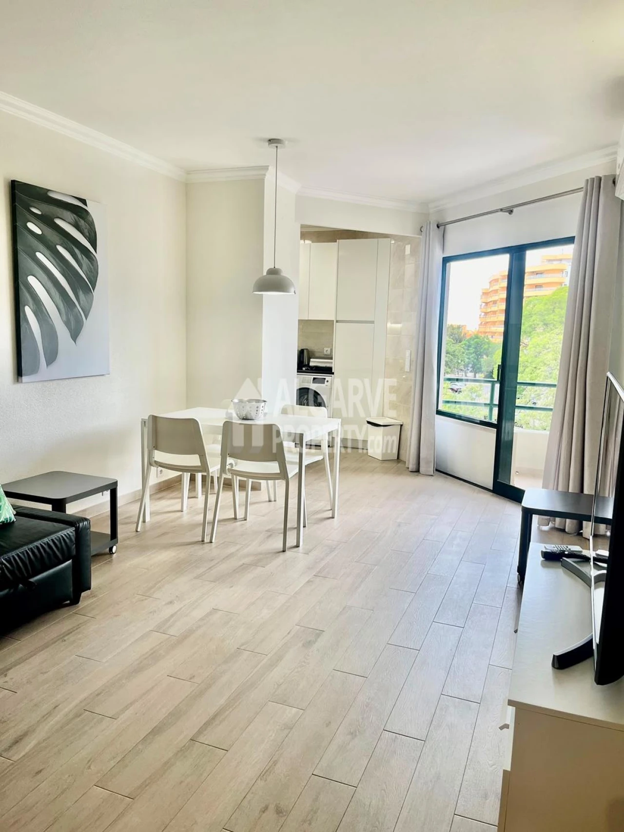 Apartamento T1 para Venda em Quarteira Foto 11