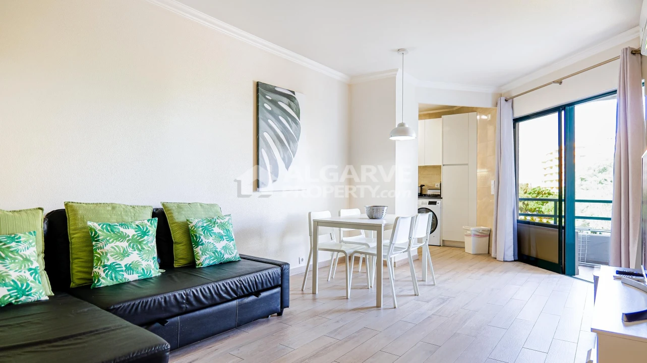 Apartamento T1 para Venda em Quarteira Foto 2