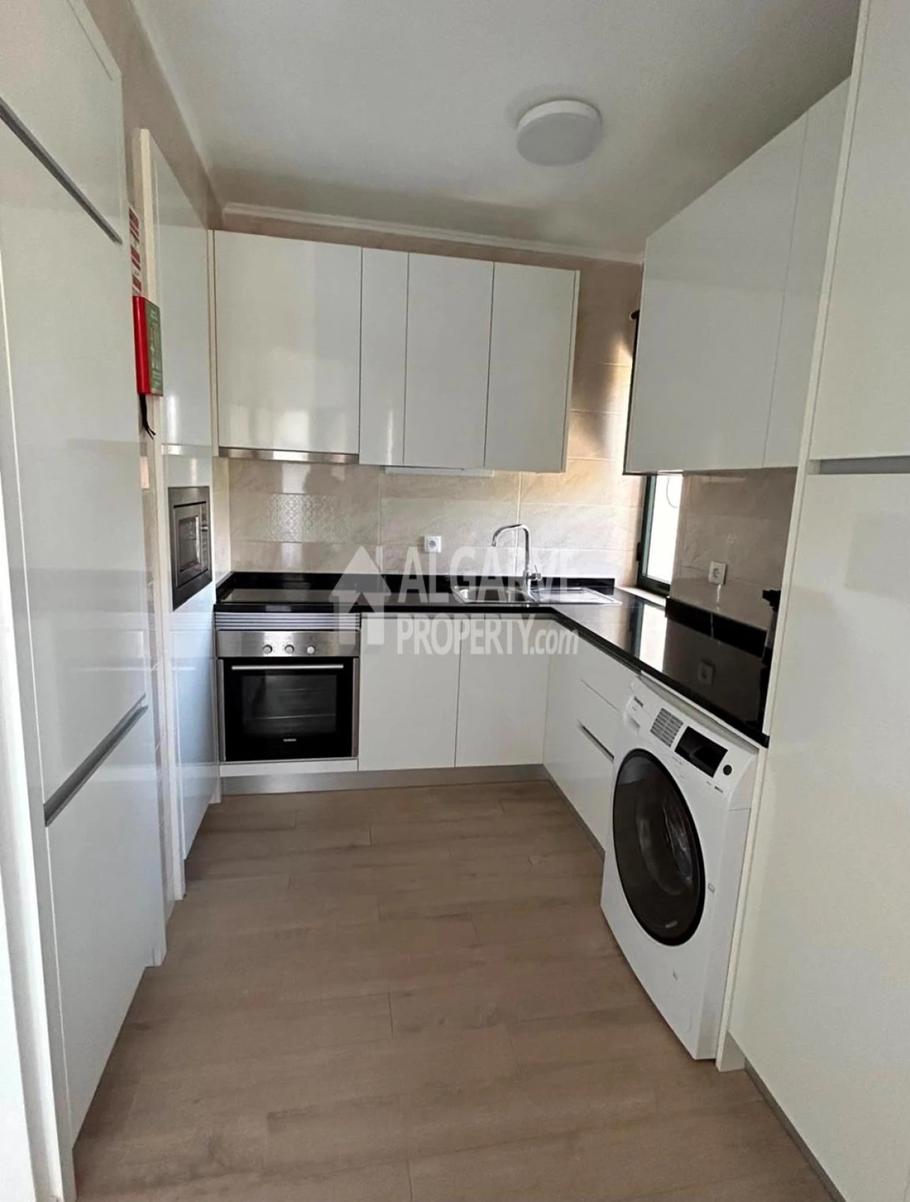 Apartamento T1 para Venda em Quarteira Foto 2