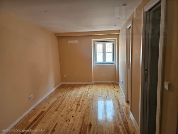 Apartamento T1 para Venda em Santa Maria Maior