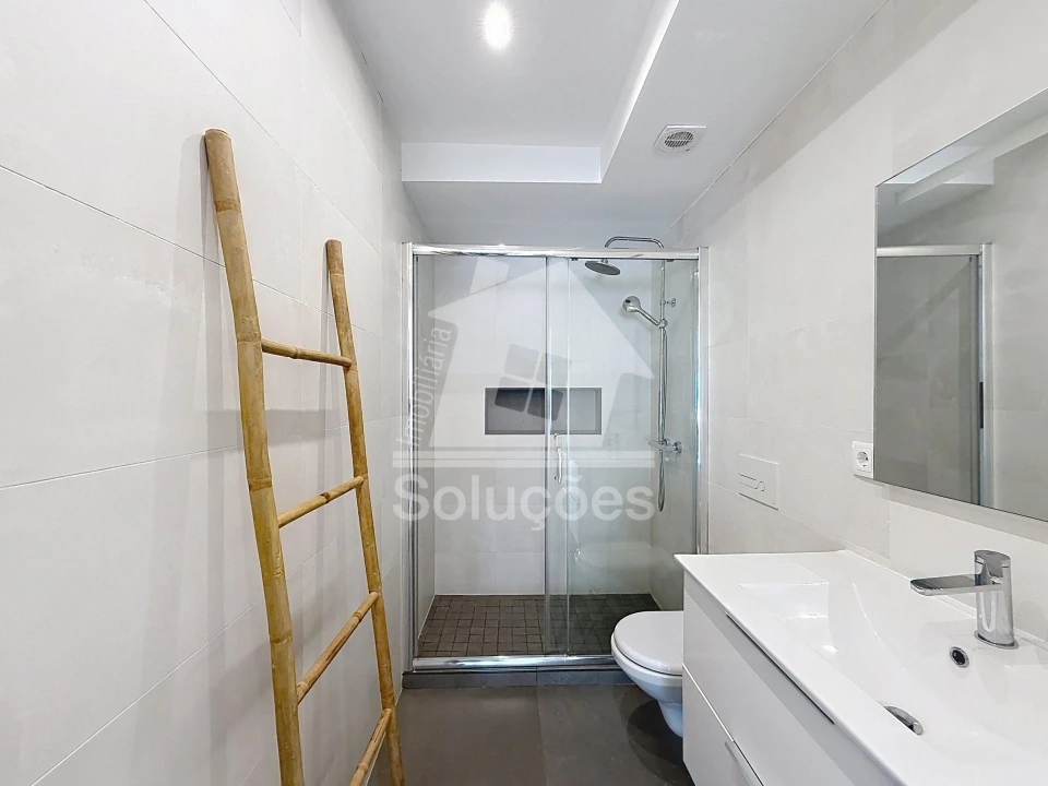 Apartamento T2 para Venda em Alvor Foto 8