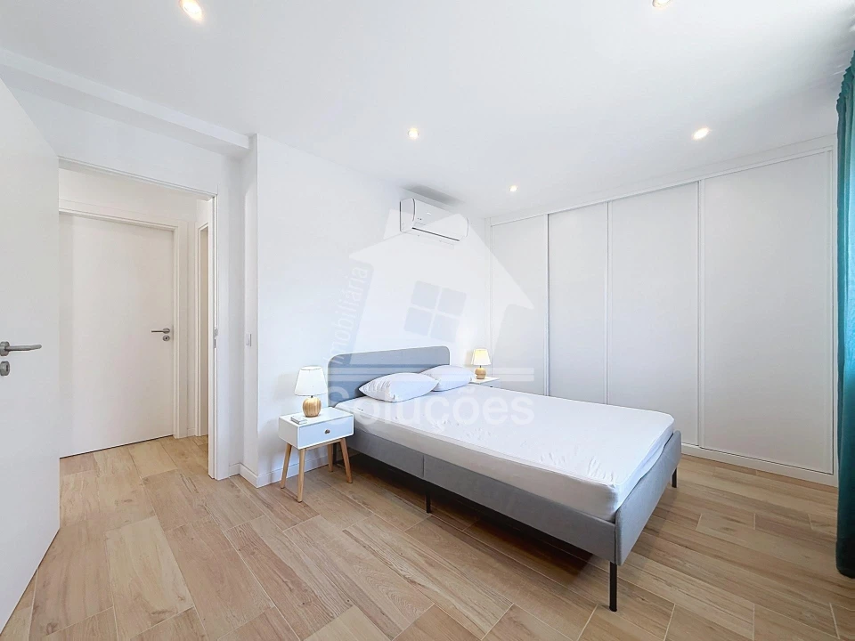 Apartamento T2 para Venda em Alvor Foto 5