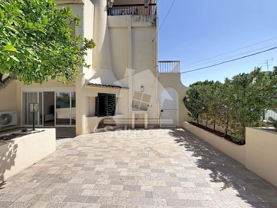 Apartamento T2 para Venda em Alvor Foto 11