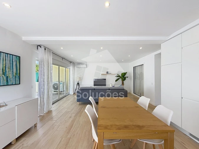 Apartamento T2 para Venda em Alvor Foto 3