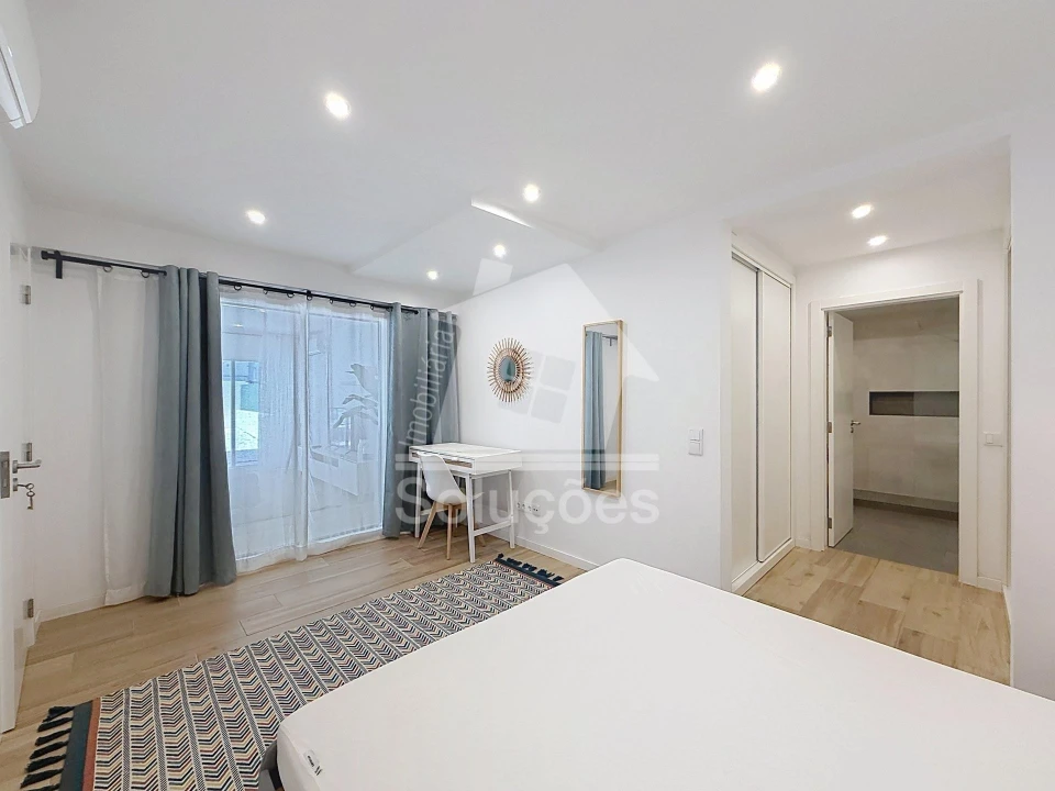 Apartamento T2 para Venda em Alvor Foto 6
