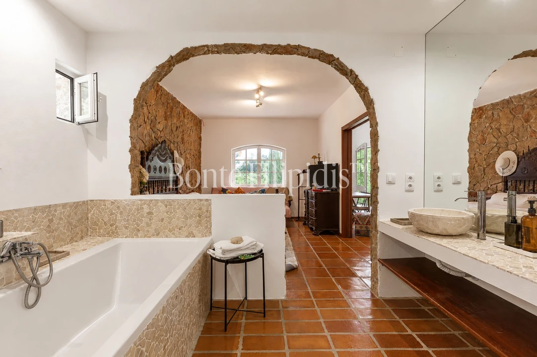 Moradia T4 para Venda em Agualva e Mira-Sintra Foto 16