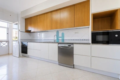 Apartamento T3 para Venda em Portimão