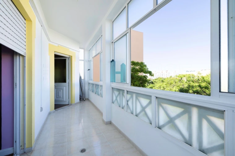 Apartamento T3 para Venda em Portimão Foto 4