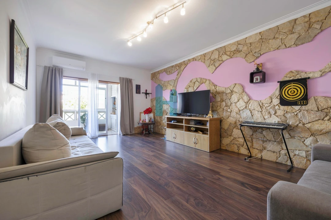 Apartamento T3 para Venda em Portimão Foto 1