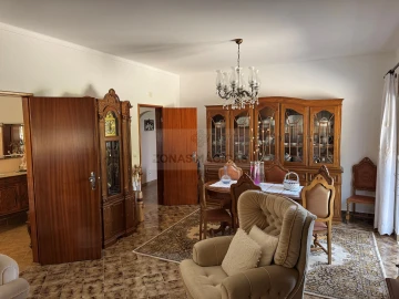 Negócio para Venda em Marmelete