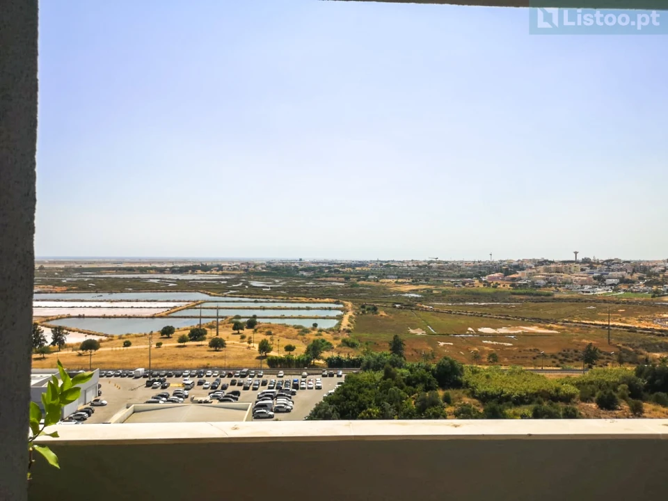Apartamento T3 para Venda em Faro (Sé e São Pedro) Foto 1