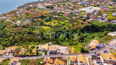 Moradia T4 para Venda em Canhas