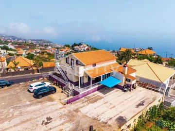 Moradia T4 para Venda em Canhas