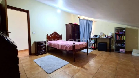Moradia T4 para Venda em Canhas