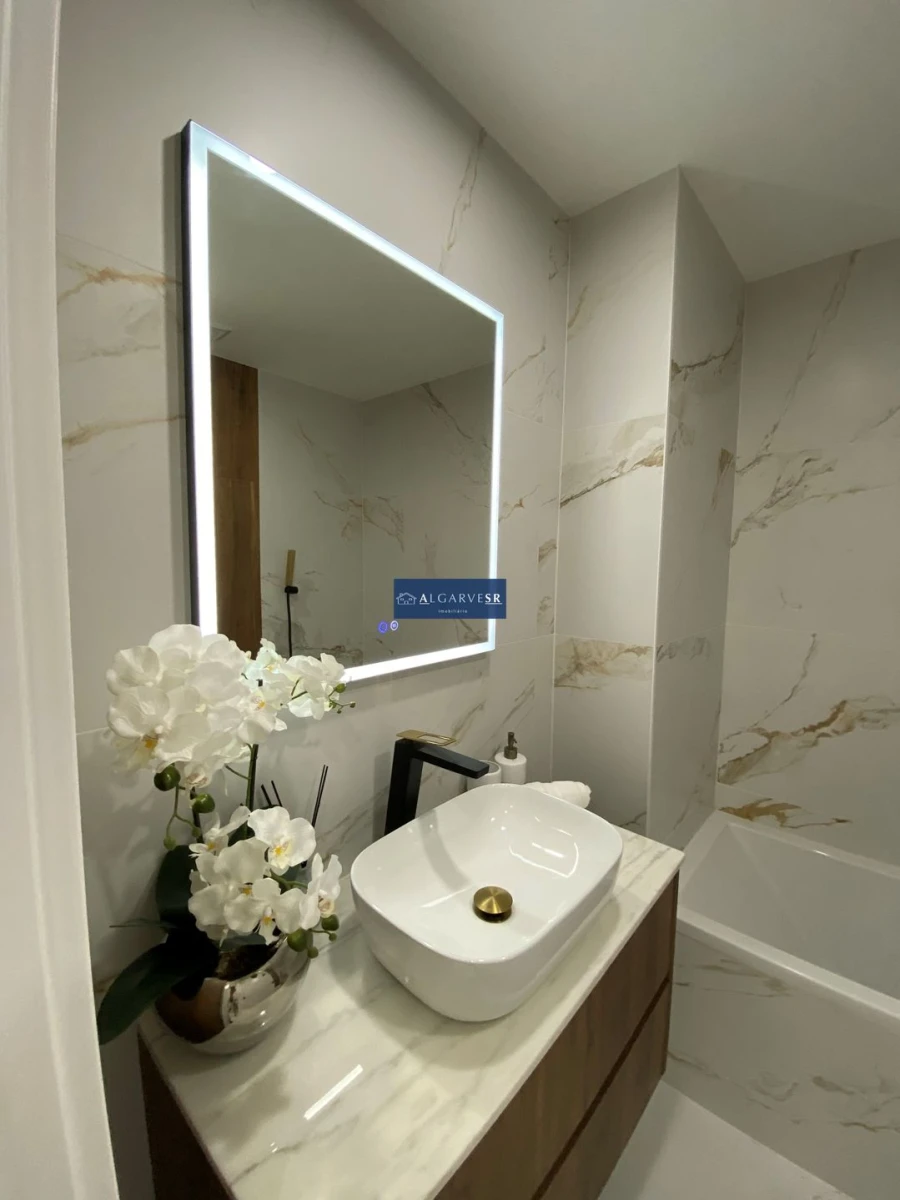Apartamento T2 para Venda em Armação de Pera Foto 10