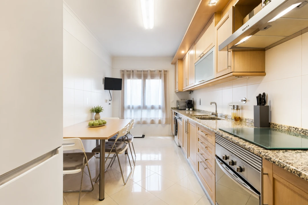 Apartamento T4 para Venda em Santo António dos Cavaleiros e Frielas Foto 8