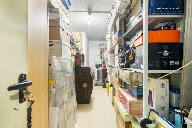 Apartamento T4 para Venda em Santo António dos Cavaleiros e Frielas Foto 25