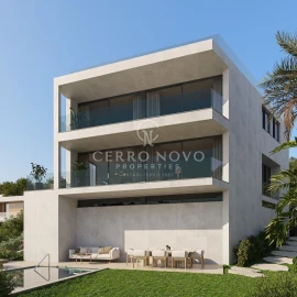 Moradia T6 para Venda em Armação de Pera