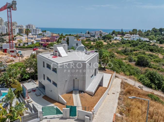Moradia T6 para Venda em Armação de Pera Foto 31