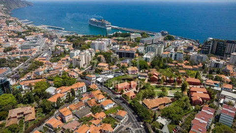 Moradia T3 para Venda em Funchal (São Pedro)