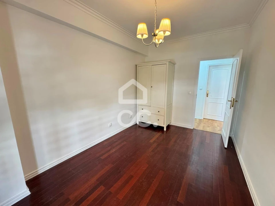 Apartamento T2 para Arrendamento em Loures Foto 16