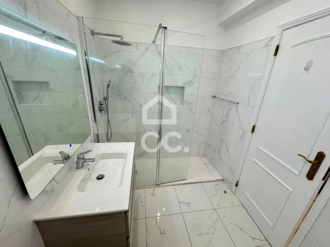 Apartamento T2 para Arrendamento em Loures Foto 15