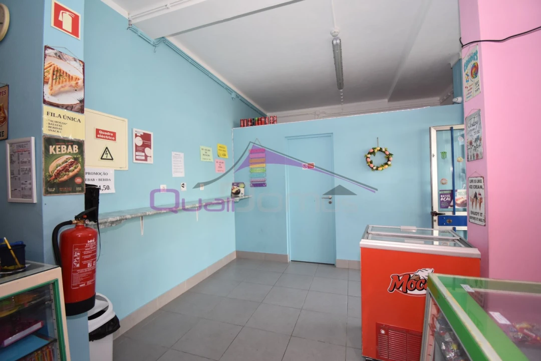 Loja para Cedência de Quotas em Vila Nova da Barquinha Foto 4