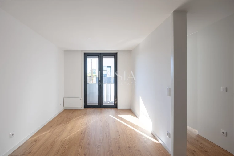 Apartamento T1 para Venda em Paranhos Foto 8