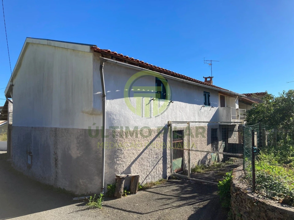 Moradia T2 para Venda em Paço Foto 2