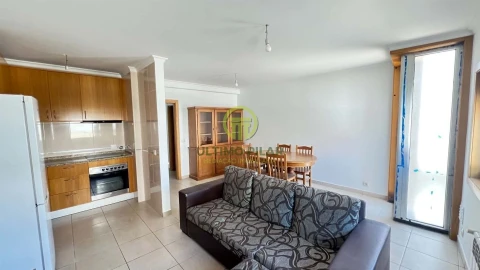 Apartamento T2 para Venda em Sé, Santa Maria e Meixedo