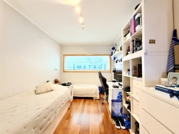 Apartamento T2 para Arrendamento em Mafamude e Vilar do Paraíso