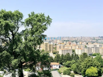 Apartamento T2 para Arrendamento em Mafamude e Vilar do Paraíso