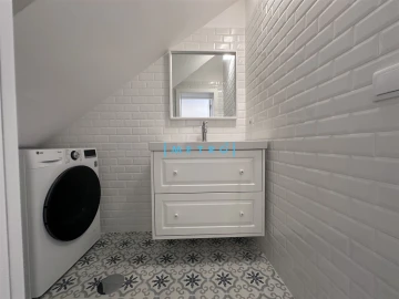 Apartamento T2 para Arrendamento em Aldoar, Foz do Douro e Nevogilde