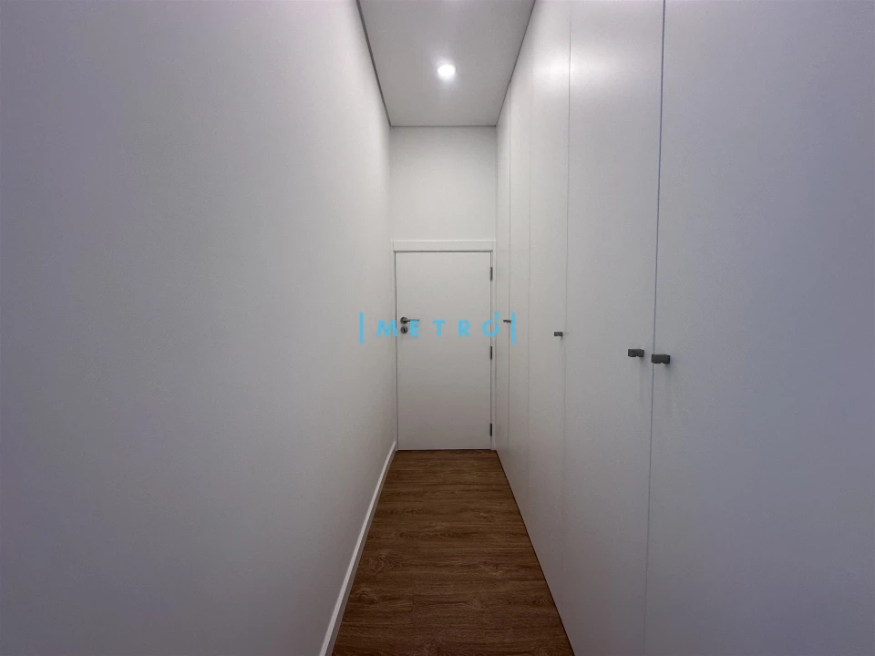Apartamento T2 para Arrendamento em Aldoar, Foz do Douro e Nevogilde Foto 10