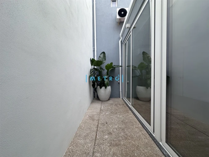 Apartamento T2 para Arrendamento em Aldoar, Foz do Douro e Nevogilde Foto 5