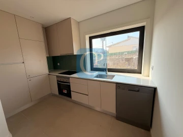 Moradia T2 para Arrendamento em Moreira