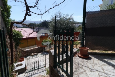 Moradia T0 para Venda em Gouveia (São Pedro e São Julião)