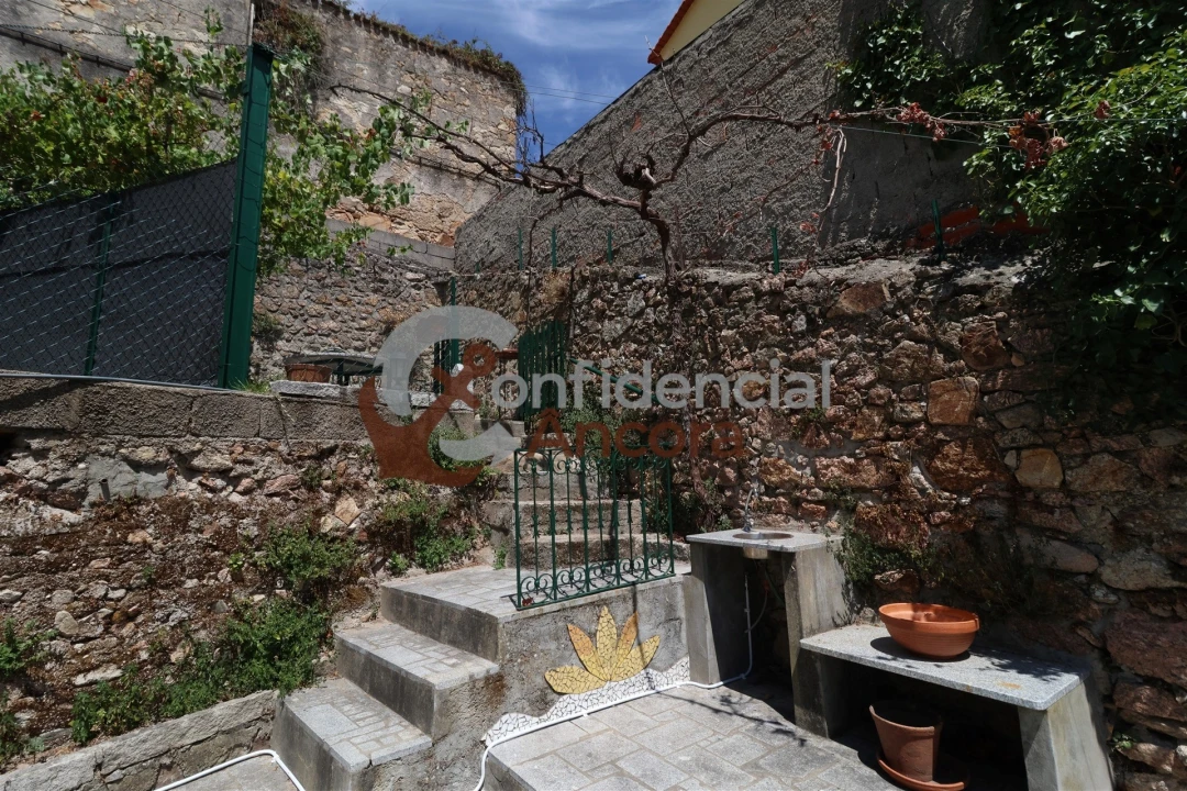 Moradia T0 para Venda em Gouveia (São Pedro e São Julião) Foto 18